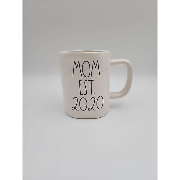 RAE DUNN MOM EST. 2020 White with Large Black Letters Coffee/Tea Mug by Magenta - Picture 2 of 7